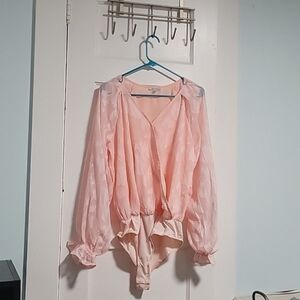 White Birch Pink Long Sleeve Ruffled Tie Front Blouse